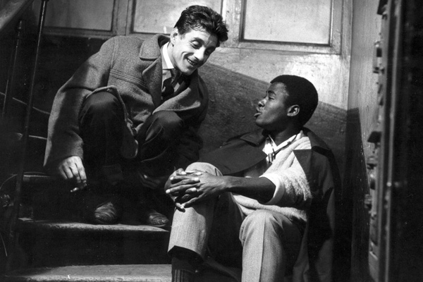 Chronicle-of-a-Summer_image_03